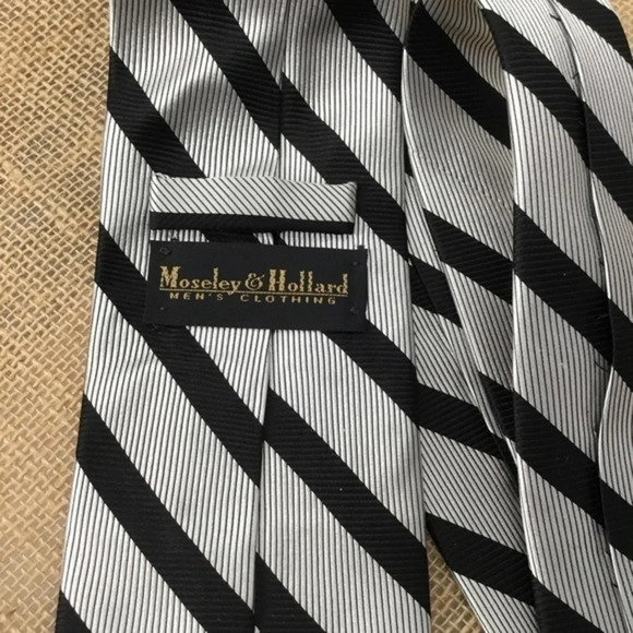 Mosley & Hollard Men’s Silk Striped Tie - Picture 4 of 5
